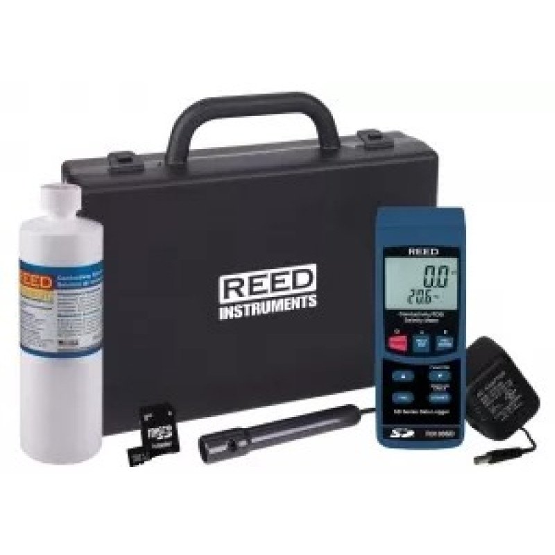 Data Logging Conductivity/TDS/Salinity Meter with SD Card, Power Adapter and Solution
